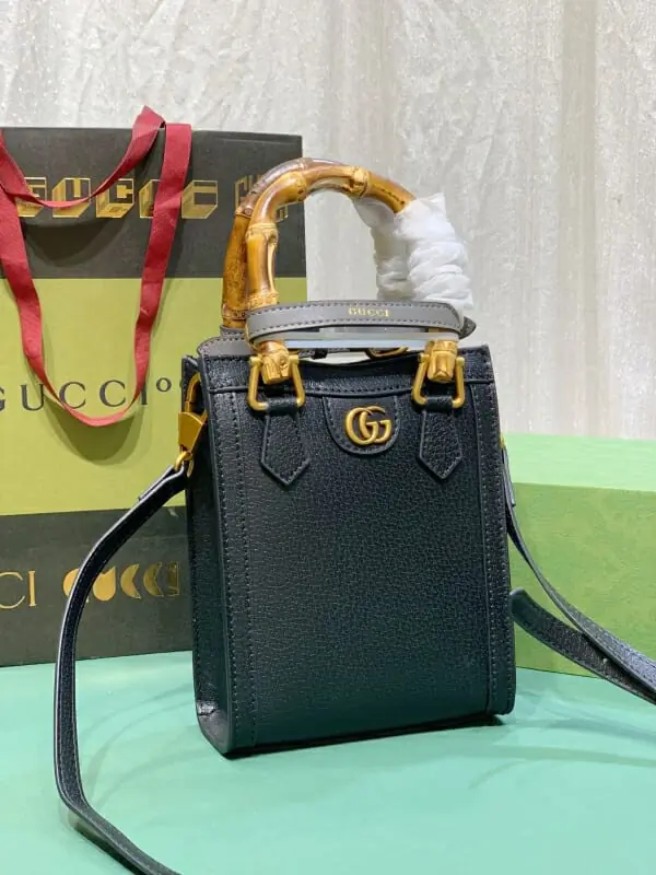 gucci aaa qualite sac a main  pour femme s_11754a02